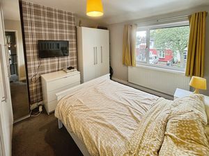 Bedroom - click for photo gallery